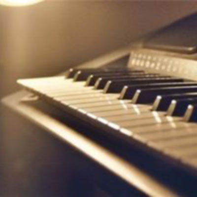 ¿Quieres aprender piano en ICZ Guinea Bissau?